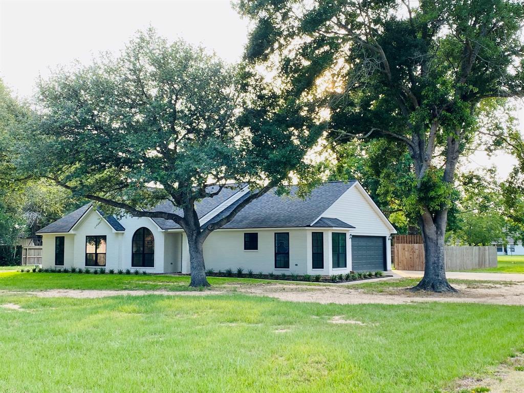 Foto principal - 3907 Quail Cir