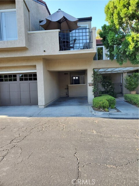 Foto principal - 95 Stanford Ct
