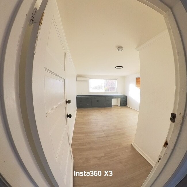 Building Photo - Auburn Commercial