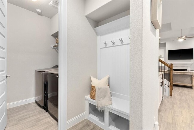 Building Photo - 6720 Verona Pl