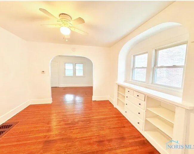 Building Photo - 2149 Alvin St