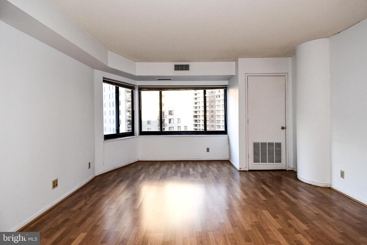 Foto principal - 900 N Stafford St