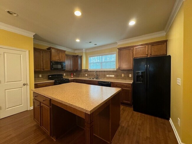 Foto del edificio - Tranquility inside. City adventures outsid...