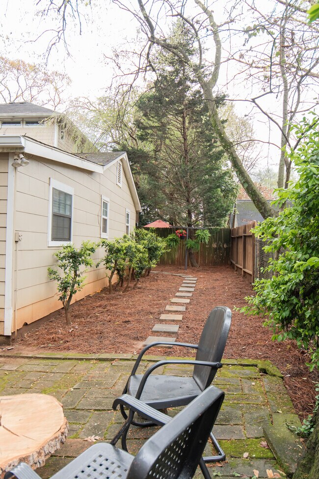 Foto del edificio - 1480 Kenwood Ave NW