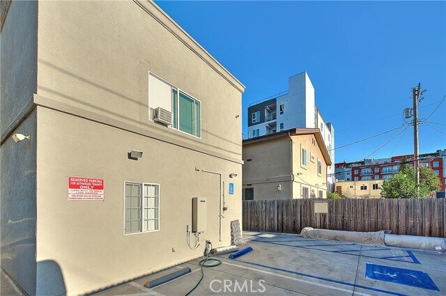 Foto del edificio - 3105 Walton Ave