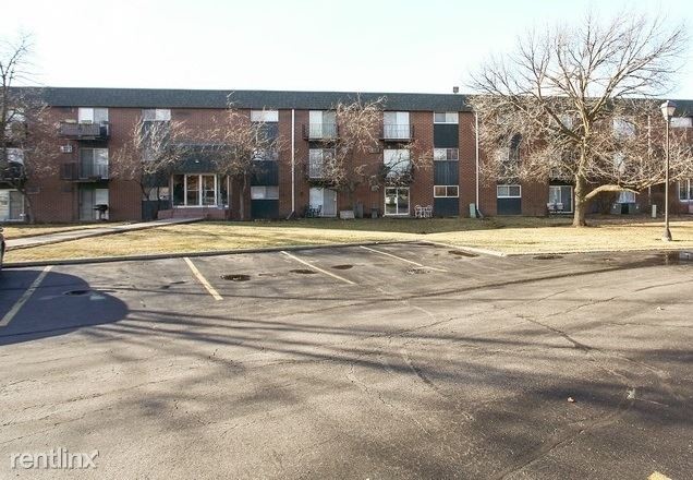 Building Photo - 1 br, 1 bath House - 1469 W Irving Park Rd