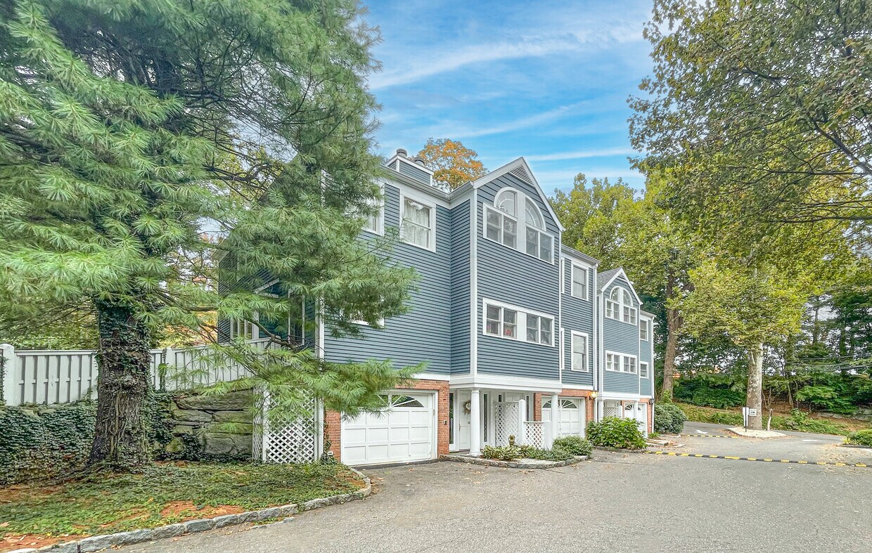 3B Ludlow Rd, Westport, CT 06880 Townhome Rentals in Westport CT
