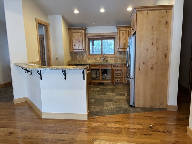 Building Photo - 3355 E Horse Creek Rd