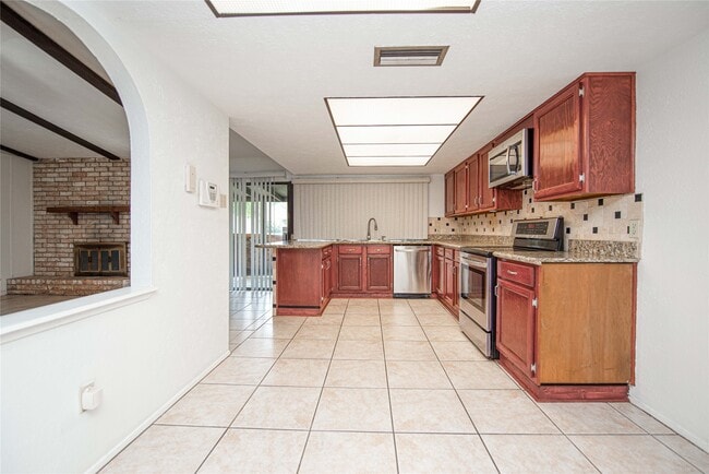 Foto del edificio - 3803 Cypressdale Dr