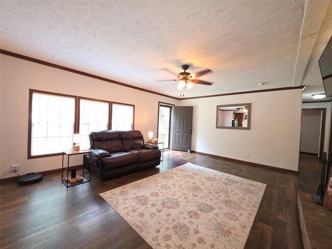 Foto del edificio - 21683 White Oak Dr