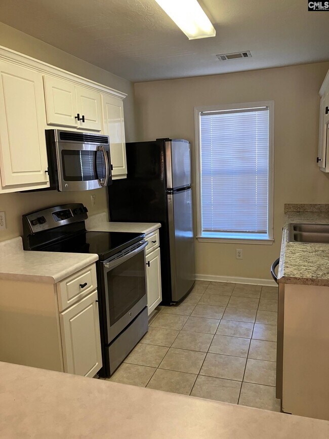 Foto del edificio - 143 Cedar Glen Ln