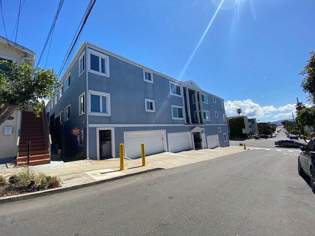 Primary Photo - 1128 Highview Ave