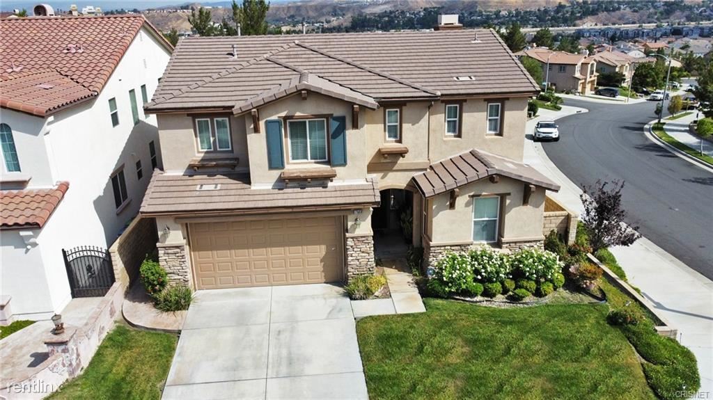 5 br, 3 bath House 17503 Dove Willow St House for Rent in Canyon