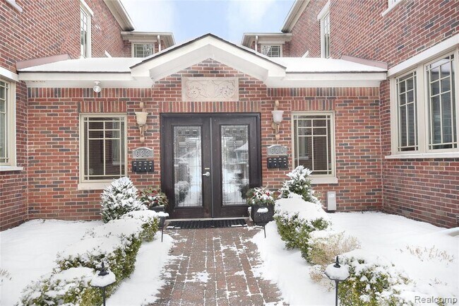 Building Photo - 622 Bloomfield Ct