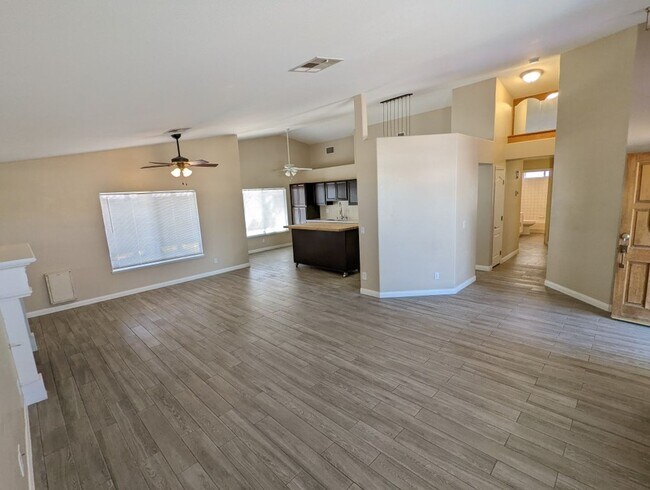 Foto del edificio - 4932 Dunvegan Ct
