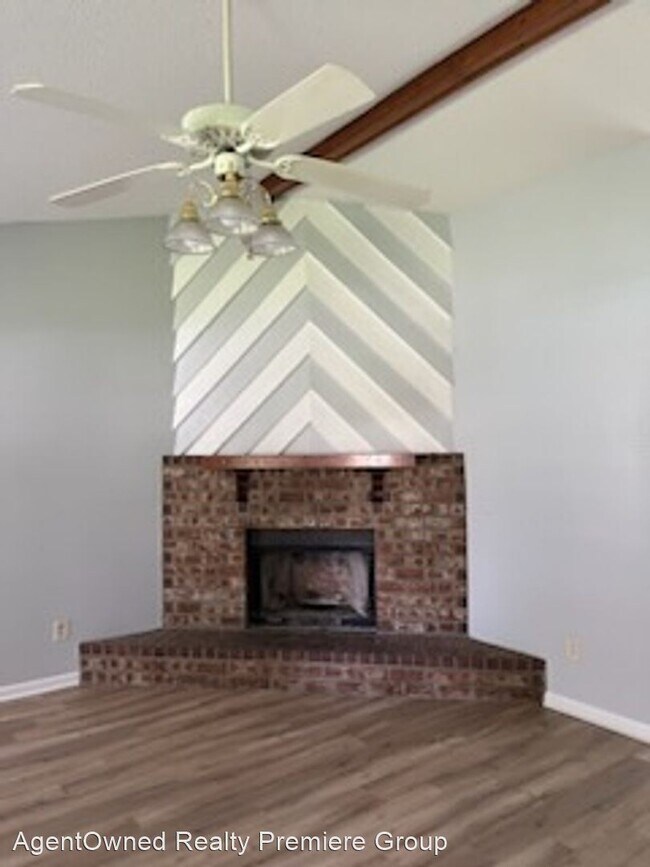 Building Photo - 3 br, 2 bath House - 419 Carolina Circle