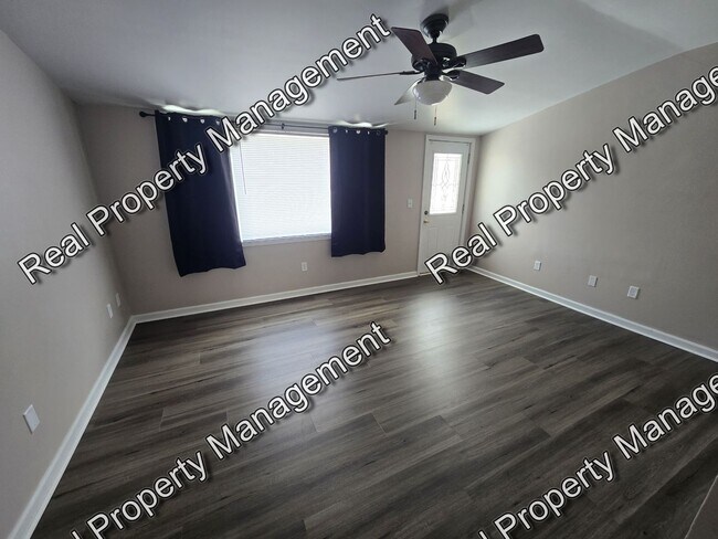 Foto del edificio - Updated 3 Bedroom Ranch