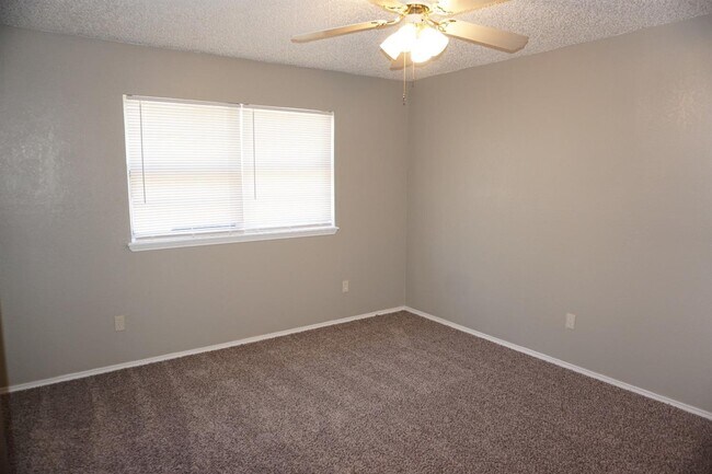 Foto del edificio - 4802 72nd St