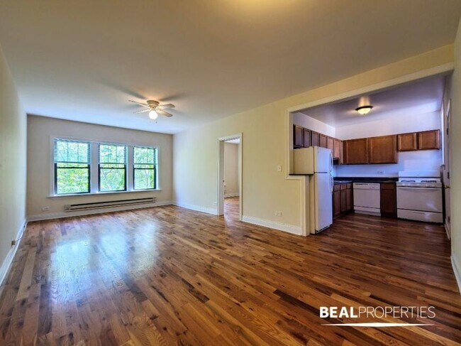 Foto del edificio - 2 bedroom in CHICAGO IL 60657