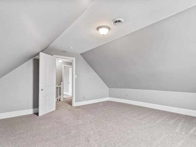 Photo - 203 S Springfield Rd Apartment