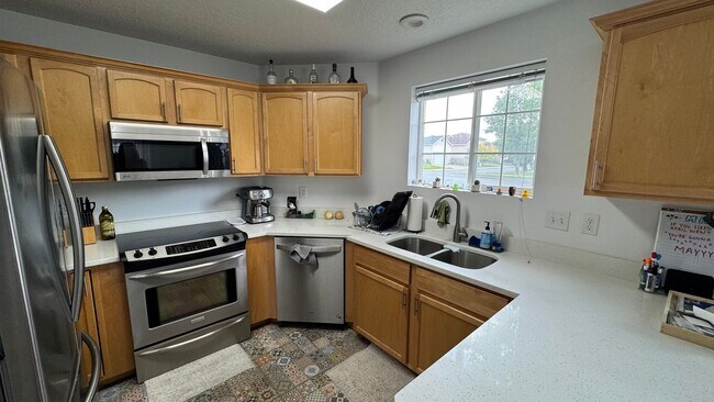 Foto del edificio - 1617 W Treille Ct