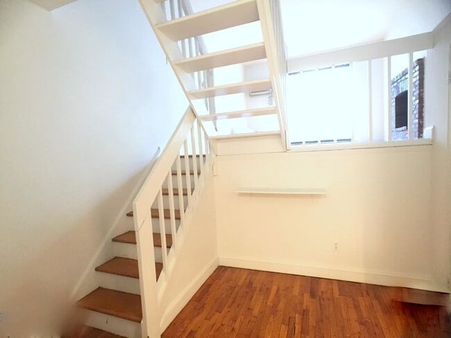 Photo - 403 E 87th St Apartment