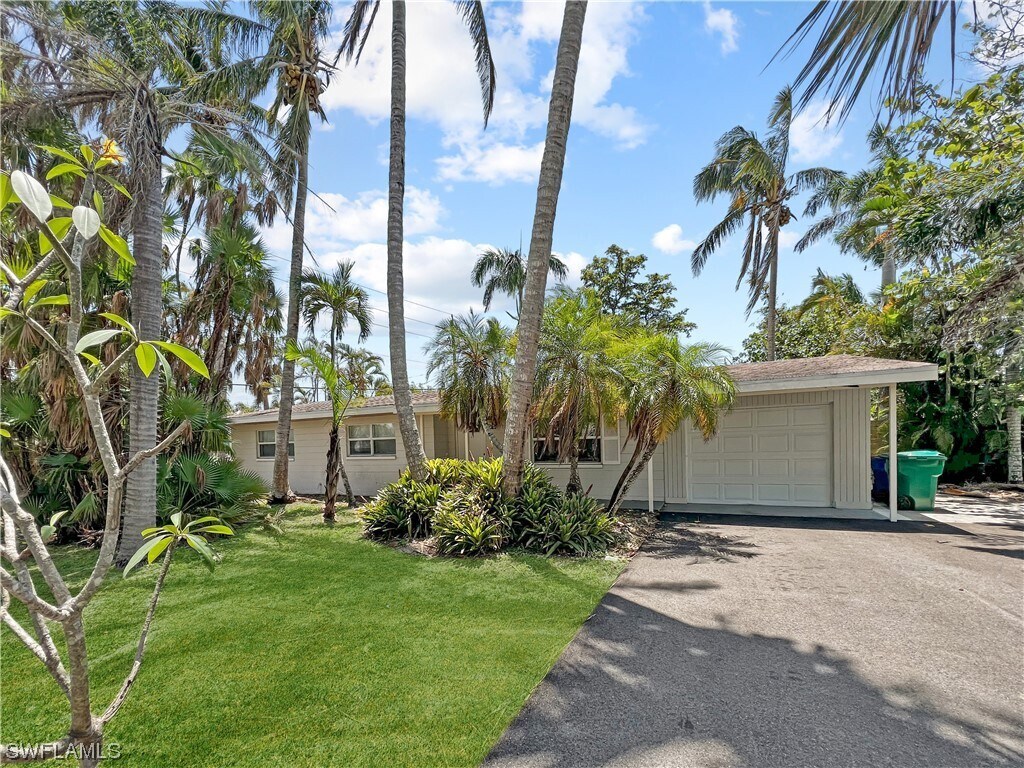 Primary Photo - 1432 Collins Rd