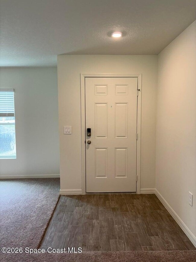 Building Photo - 1109 Altamira St NW