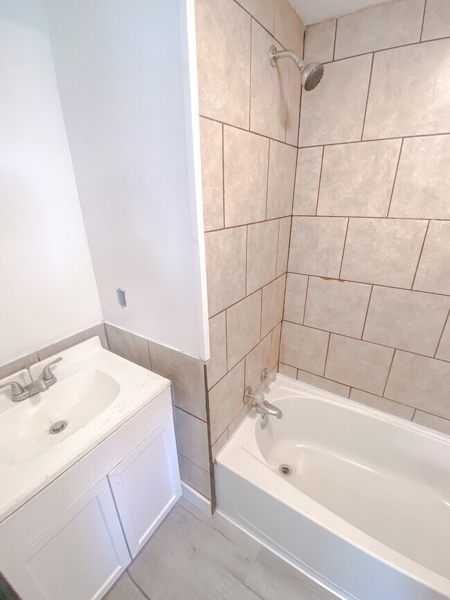 Foto del edificio - 237 Elm St