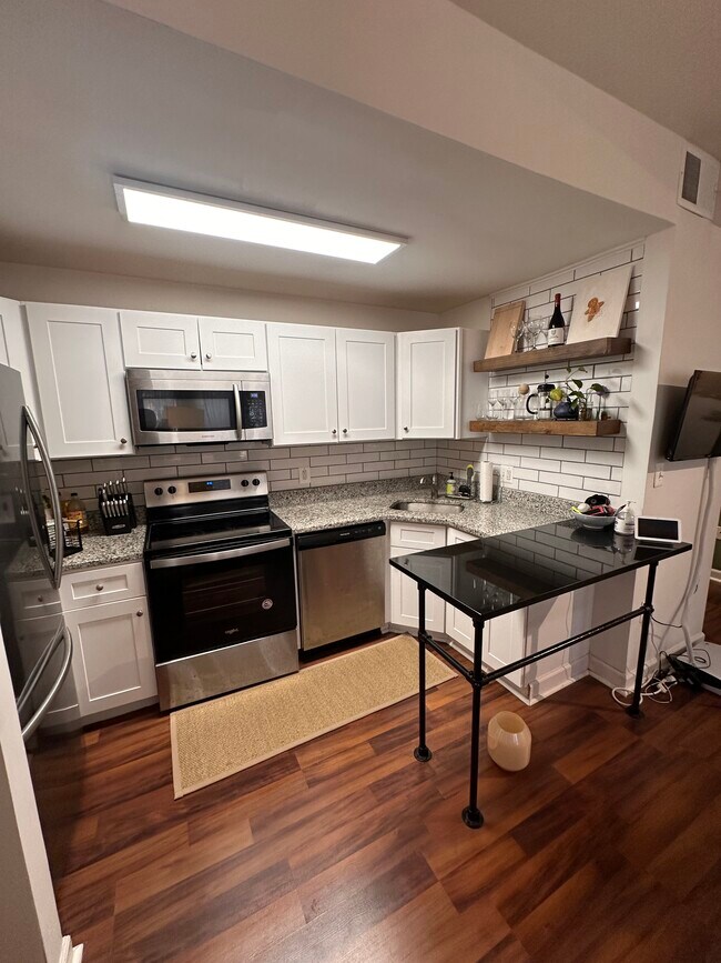 Foto del edificio - 1615 Kenyon St NW