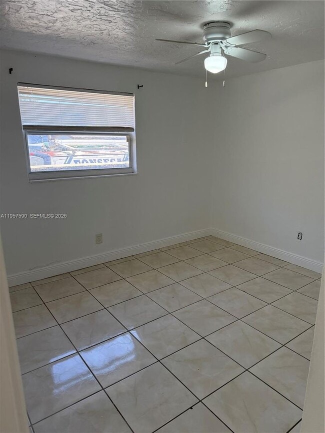 Foto del edificio - 2287 NW 33rd St