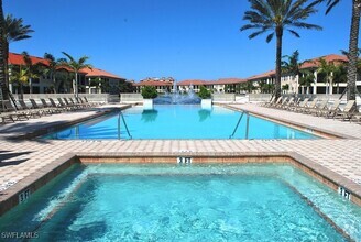 Building Photo - 562 Avellino Isles Cir
