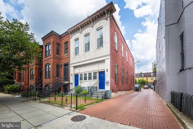 Building Photo - 1213 12th St NW
