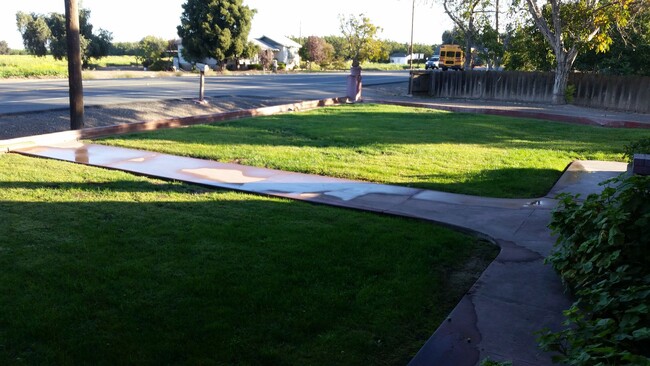 Foto del edificio - Stockton Country Home