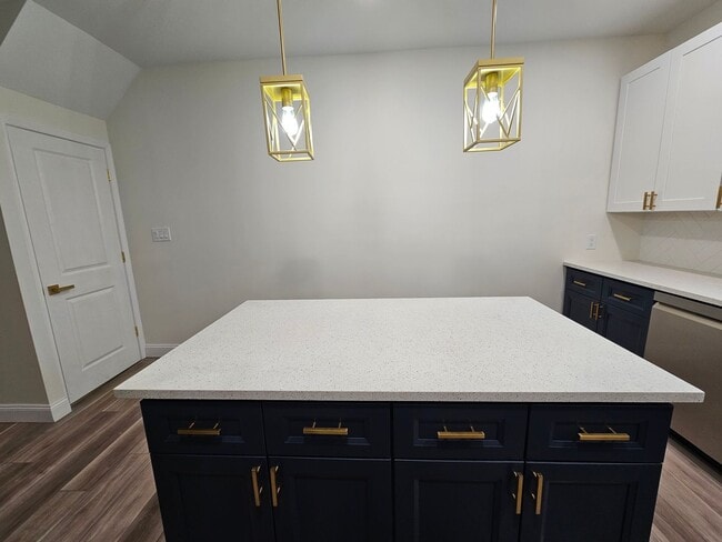 Photo - Amazing all new 4 bed 2.5 Bath House for rent!