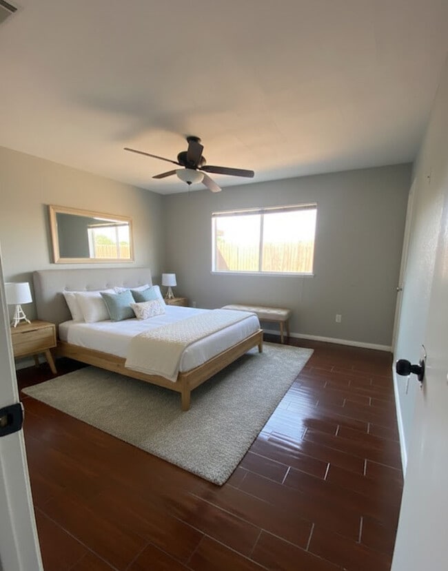 Building Photo - 27630 Baroni Rd