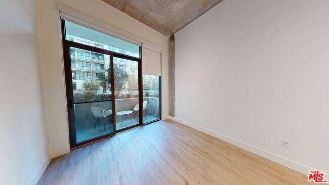 Building Photo - 414 N Orange St