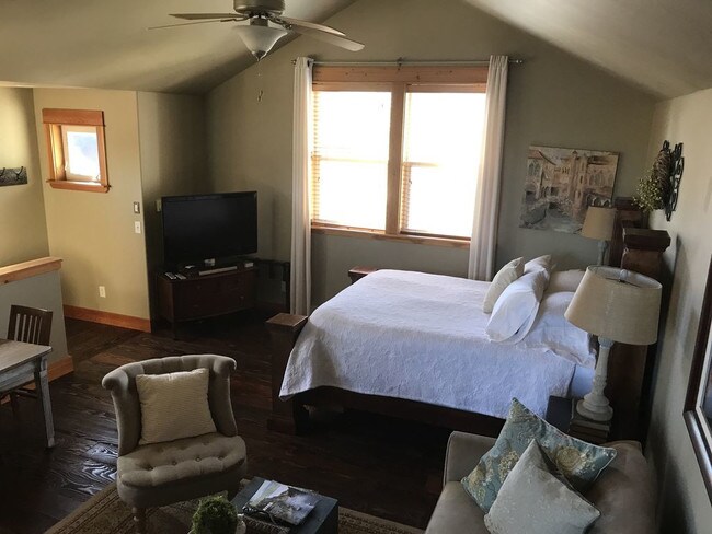 Foto del edificio - Valley West Studio Rental
