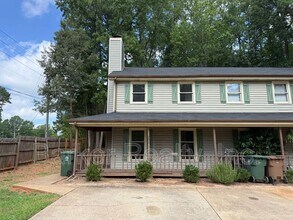 Building Photo - 101 Greengate Ct