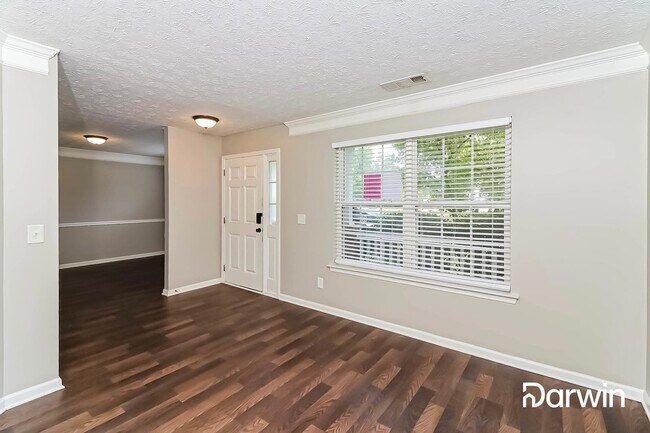 Foto del edificio - 72 Brookewood Ln
