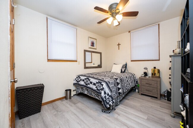 Foto del edificio - 304 4th St SW