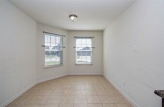 Building Photo - 1315 Diamond Drape Dr