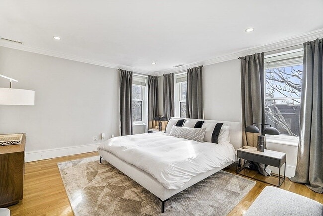 Photo - "Spacious 2-Bed, 2-Bath Gem with Hardwood ... Apartment