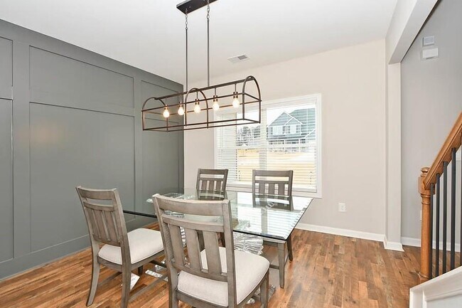 Foto del edificio - 208 Arrowwood Dr