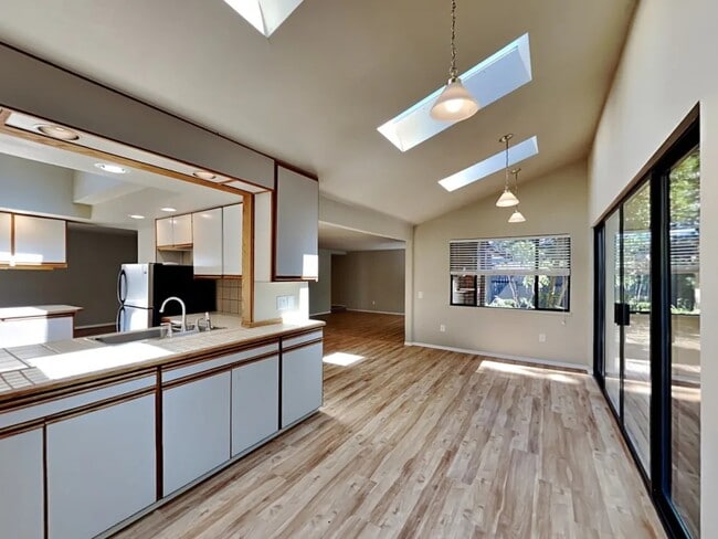 Foto del edificio - 317 SW 321st St