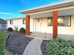 Building Photo - 3385 S Duncan Rd