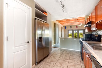 Building Photo - 4224 Pl. Sonata