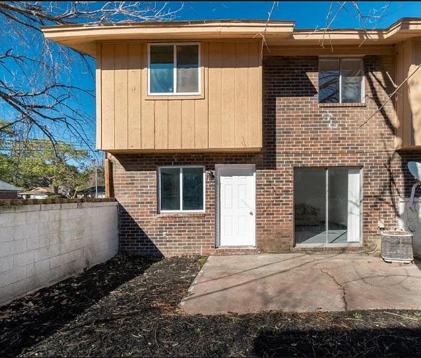 Foto principal - 100 Lewis Dr