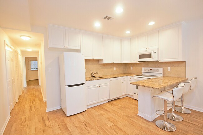 Foto del edificio - 404 P St NW