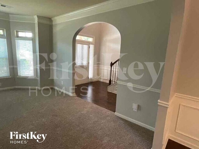 Building Photo - 624 Parkside Pl Dr